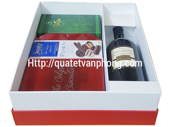 Hộp quà tết HM111