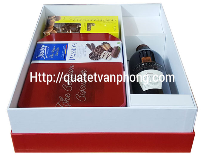 Hộp quà tết HM75