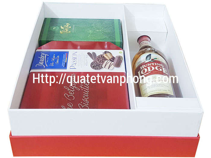 Hộp quà tết HM71
